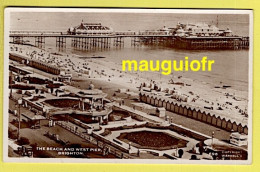 ROYAUME-UNI / ANGLETERRE / SUSSEX / BRIGHTON / THE BEACH AND WEST PIER  -  LA PLAGE ET LE PIER OUEST / 1953 - Brighton