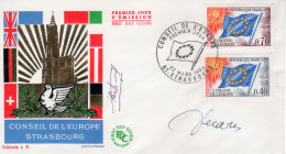 France 1969 FDC Autographed, Drawn And Engraved By Albert Decaris "Conseil De L'Europe" - Omslagen