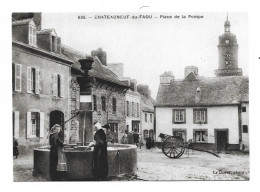 S 655 CHATEAUNEUF DU FAOU PLACE DE LA POMPE    REPRODUCTION - Châteauneuf-du-Faou