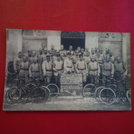 CARTE PHOTO LUNEVILLE SOLDATS CYCLISTES PELOTON DU BESSET - Luneville