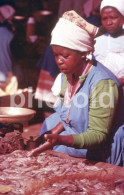 70s MOZAMBIQUE MOÇAMBIQUE  ETHNIC CHIPAMANINE MARKET  AFRICA AFRIQUE 35mm DIAPOSITIVE SLIDE NO PHOTO FOTO NB1809 - Diapositives