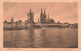 ALLEMAGNE - Köln - Stapelhaus Mit Blick Auf Den Dom - Carte Postale - Koeln