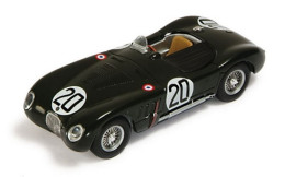 Jaguar XK120C - 1st 24h Le Mans 1951 #20 - P. Walker/P. Whitehead - Ixo - Ixo