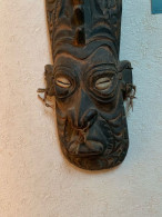 Ancien Masque Polynésien En Bois - Afrikanische Kunst