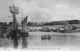 Brest * Le Port De Commerce , Vue Prise De La Santé * Bateaux - Brest