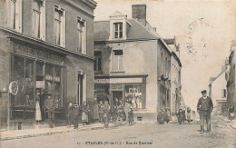 étaples * La Rue De Rosamel * Mercerie * Commerce Magasin Peinture Décors Vitrerie - Etaples