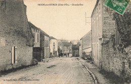 Brion Sur Ource * La Grande Rue * Villageois - Autres & Non Classés