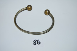 C86 Bijoux Ancien - Fantaisie - Bracelet Magnétisme - Bracelets