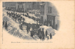 CPA 39 MOREZ JURA / LE TRIANGLE CHASSE NEIGE DANS LA GRANDE RUE - Morez