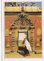 AK 175901 NEPAL - Bhadgaon - Das Goldene Portal - Népal