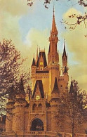 AK 175912 DISNEY - USA - Walt Disney World - Cinderella Castle - Fantasyland - Disneyworld