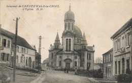 Creutzwald La Croix * Rue Et Place De L'église - Autres & Non Classés