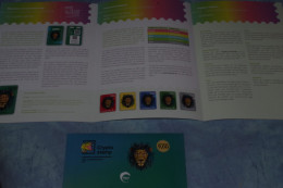 4-401 Insolite QR Code Lion Licorne Premier Crypto Timbre Stamp Luxembourg Internet Numérique + Notice En Français - Hologrammen