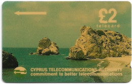 Cyprus - Cyta (GPT) - Petra Tou Romiou Beach - 16CYPA (White Stripe), 1990, Used - Chipre