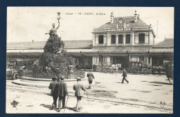 03. Vichy. La Gare (1862). Statue Du Génie Des Eaux(1895 - J.O. Mombur). Salle Des Ambassadeurs. Calèche  Et Taxi. 1909 - Vichy