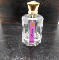 Ancien Flacon De Parfum Vide Mûre Et Musc  L'artisan Parfumeur  Eau De Toilette 100 Ml - Flesjes (leeg)