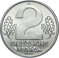 ( GERMANY DDR ) REPUBLICA DEMOCRATICA DE ALEMANIA (DDR) MONEDA DE 2-DM AÑO 1957  MONEDA ALUMINIO - 27 mm.  EMBLEMA - 2 Marcos