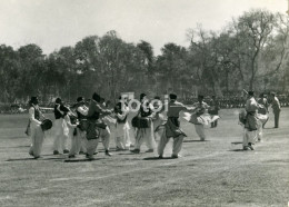 REAL PHOTO POSTCARD PAKISTAN TRIBAL DANCE CARTE POSTALE CAR TRUCK - Pakistán