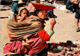 3-11-2023 (1 V 11) Peru - Pisac Market Seller - Marchands