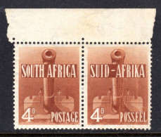 SOUTH AFRICA - 1941 4d GUN ARTILLARY HORIZONTAL PAIR MOUNTED MINT MM * SG 92 (2 SCANS) - Unused Stamps