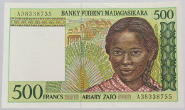 MADAGASCAR 500 FRANCS 1994 UNC #alb018 0207 - Madagaskar