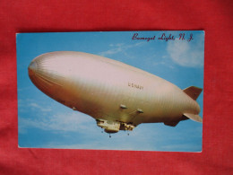 Zeppelin.  US Navy. Barnegat Light.  NJ.     Ref 6238 - Dirigeables