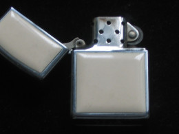 Joli Briquet Zippo     **** EN ACHAT IMMEDIAT  **** - Zippo