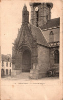 N°115623 -cpa Landivisiau -le Portail De L'église- - Landivisiau