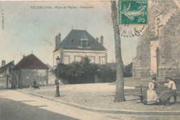 89  // VILLEBLEVIN   Place De L'église   Presbytère / Colorisée - Villeblevin