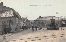 39-CONLIEGE- PLACE DE LA MAIRIE - Andere & Zonder Classificatie