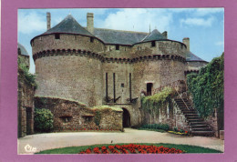 53 LASSAY  L'entrée Du Château Et Le Pont-levis - Lassay Les Chateaux