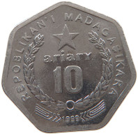 MADAGASCAR 10 ARIARY 1999  #s028 0083 - Madagaskar