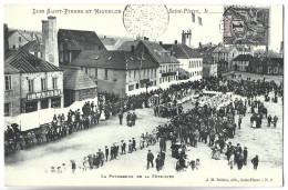 LES SAINT PIERRE ET MIQUELON - La Procession De La Fête Dieu - Saint-Pierre-et-Miquelon