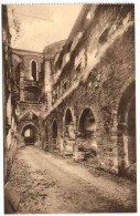 Abbaye De Villers - Galerie Est Du Cloître Et Salle Du Chapitre Avec Une Belle Fenêtre Romane - Villers-la-Ville