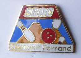 YY608 Pin's Bowling SBAC Sport Bowling Auvergne Club Clermont Ferrand Puy-de-Dôme Achat Immédiat - Bowling