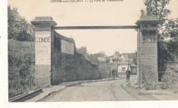 59 // CONDE SUR LESCAUT    La Porte De Valenciennes - Conde Sur Escaut