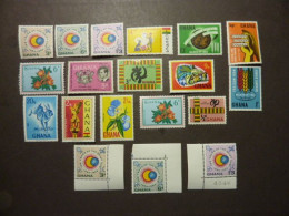 GHANA, Années 1959-67, LOT De 19 TIMBRES NEUFS MNH** Et MH - Ghana (1957-...)