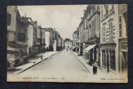 10 - AUBE - BAR-SUR-AUBE  -  LA RUE THIERS L.L. - Bar-sur-Aube