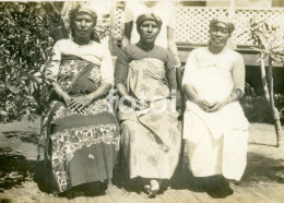 REAL PHOTO POSTCARD WOMEN GROUP EAST TIMOR  ASIA CARTE POSTALE - Oost-Timor