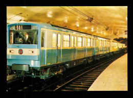Metro Metropolitain Paris 3 Cartes Postales ( Voir 6 Scans ) - Métro