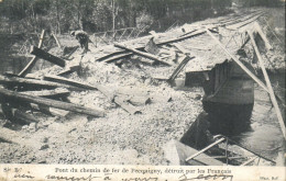 PICQUIGNY - PONT DU CHEMIN DE FER DETRUIT PAR LES FRANCAIS - Picquigny