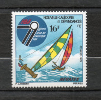 Nlle CALEDONIE N° 430   NEUF AVEC CHARNIERE COTE  2.20€    BATEAUX COURSE - Unused Stamps
