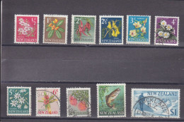 NEW ZEALAND - O / FINE CANCELLED - 1967 - DEFS. - FLOWERS, FISH, TASMAN GLACIAR - Yv. 443/52, 460 - Mi. 456/65, 473 - Used Stamps