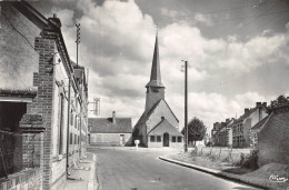 CPSM 45 VILLEMURLIN PLACE DE L'EGLISE    Petit Format - Autres & Non Classés