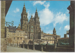 SANTIAGO DE COMPOSTELA - Catedral, Fachada Del Obradoiro Y Galeria Del Claustro - Santiago De Compostela