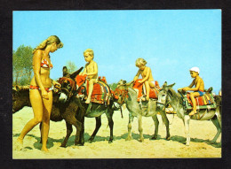 Bulgarie - SLANTSCHEV BRIAG - Spiele Am Strand - Promenade Ânes Ou Poneys, Femme En Maillot De Bain Et 3 Enfants - Bulgarie