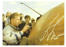 KOSMOSFLUG UdSSR - DDR 1978  --   SIGMUND JÄHN NACH DER LANDUNG - Espace