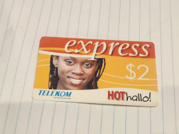 MALAWI-(MW-TNM-REF-0001)-Express -Smiling Girl 2$-(1)-(05005-23392-42646)-used Card Prepiad Free - Malawi