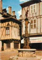 Postcard France Lot Saint-Céré Place Du Mercadial - Saint-Céré