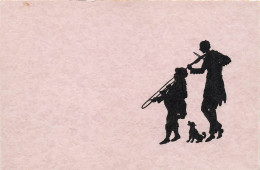 SILHOUETTES - Deux Musiciens Avec Leur Chien - Carte Postale Ancienne - Silhouettes